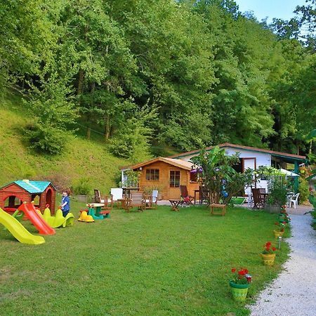 Les Chalets De Pierretoun La Bastide-Clairence Luaran gambar